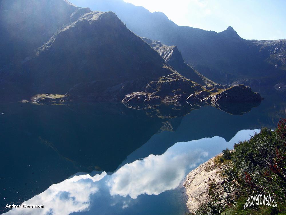 4 riflessi sui Laghi Gemelli.jpg